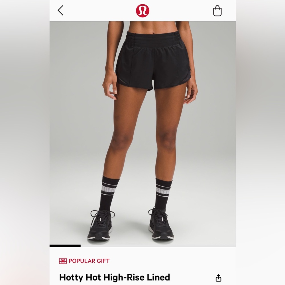 Lululemon Hotty Hot 2.5in HR shorts size 6